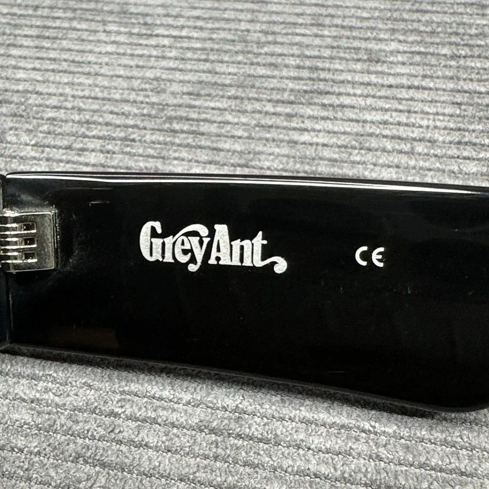 Grey Ant Above Average Black Cat Eye Sunglasses Carl Zeiss Optics Italy